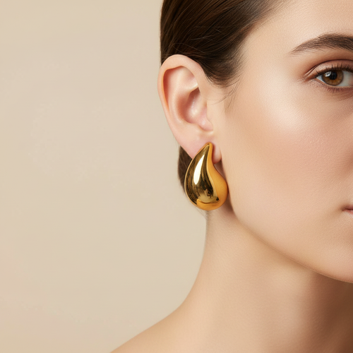Boucles dorées portées